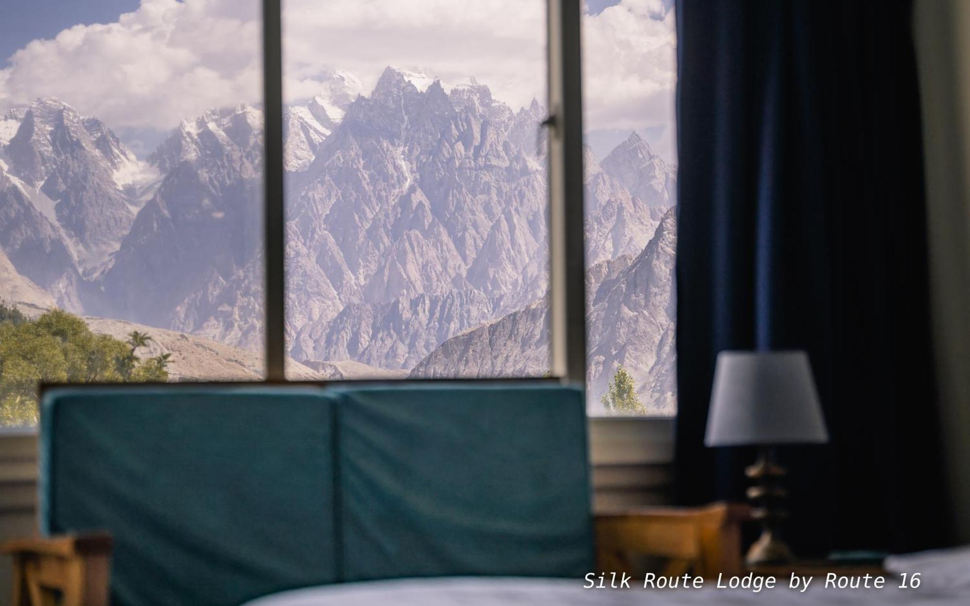 Silk Route Lodge Gulmit Exterior photo